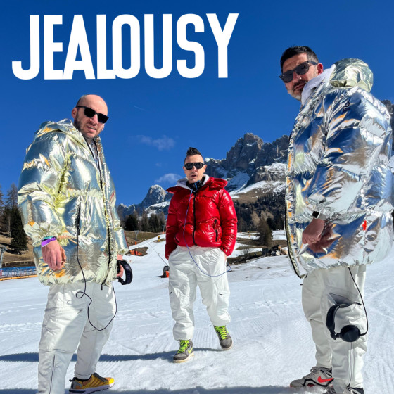 JEALOUSY – 4 DJs in Back 2 Back
